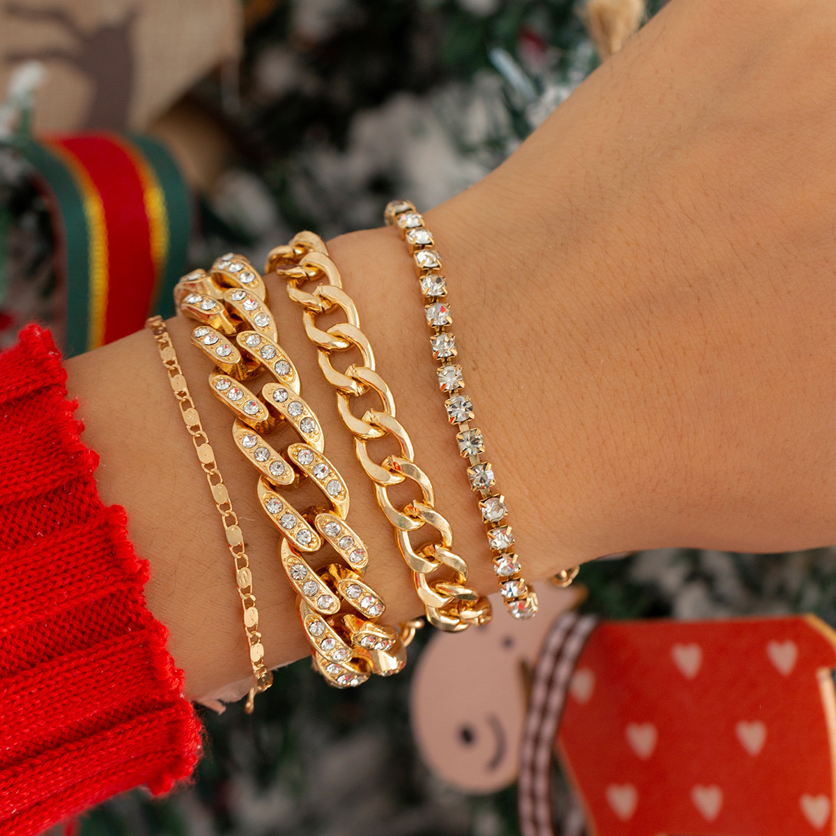 Women Woman Jewelry Hip Hop Sweet Cool Dia Cuban Buckle Christmas Style Stacked Metal Smooth Face designer Bracelet