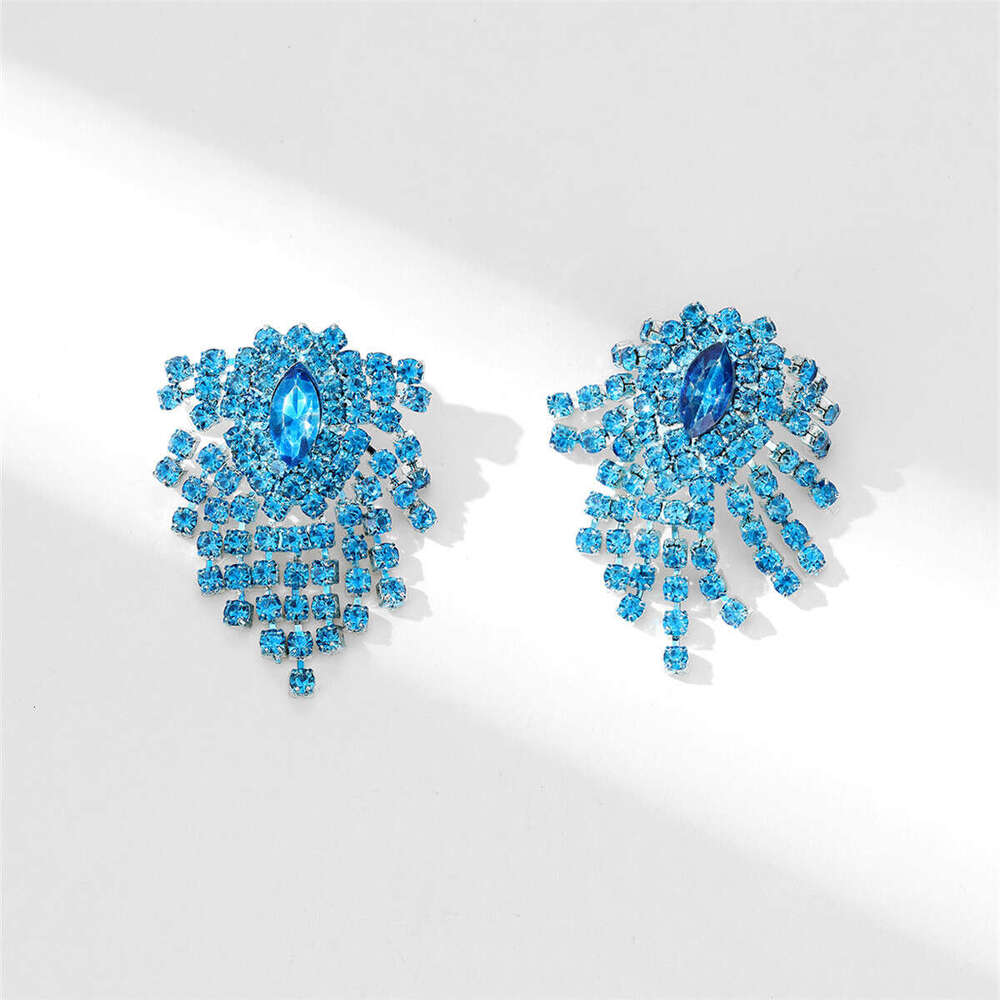 Fashionable shiny full dia short tassel spider earrings for women with a sense of and temperament, rhie ear accessories