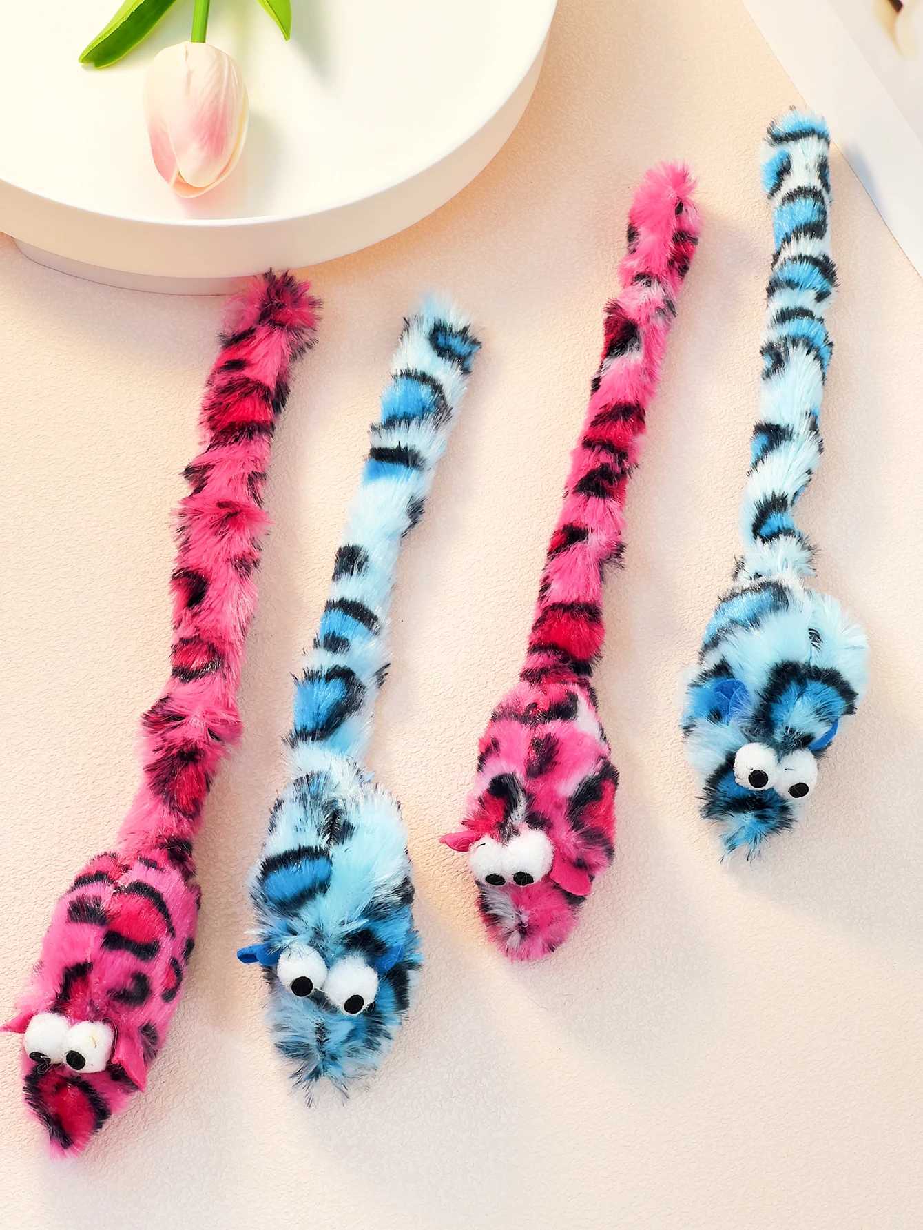 A long-tailed stuffed mouse cuddle toy tail has a rustling interactive fun since hi cat toyT250214