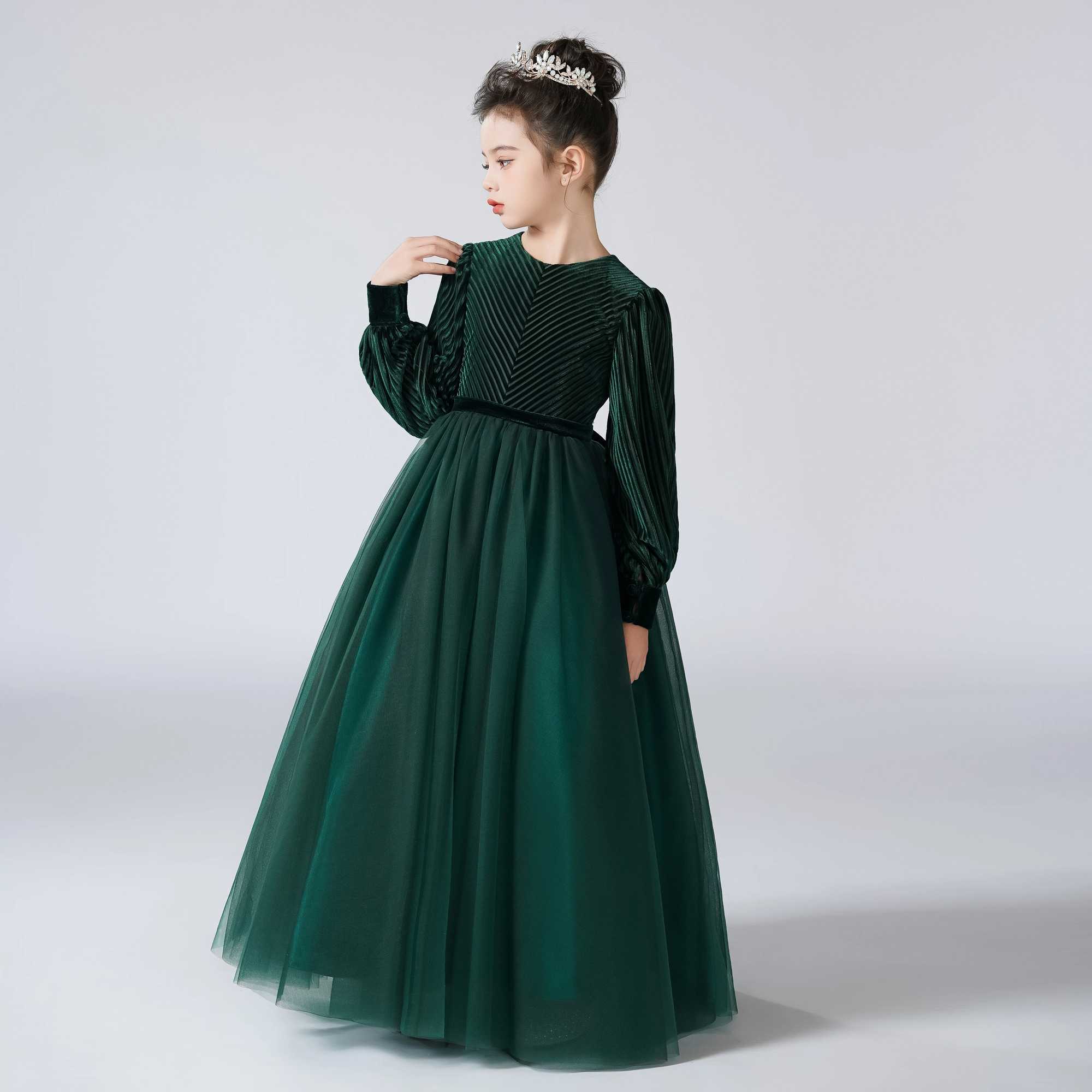 Dideyttl Customized Flower Girls Dress For Par Long Sleeves Formal Pageant Gown Vintage Velvet Long Sleeve Junior Bridesmaid Z250214