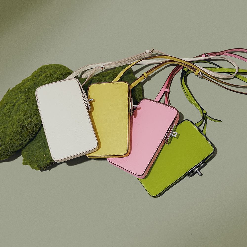 New Fashion Versatile Lock Buckle Phone Hand Palm Pattern Genuine Leather Box Simple Solid Color Crossbody Mini Bag For Women