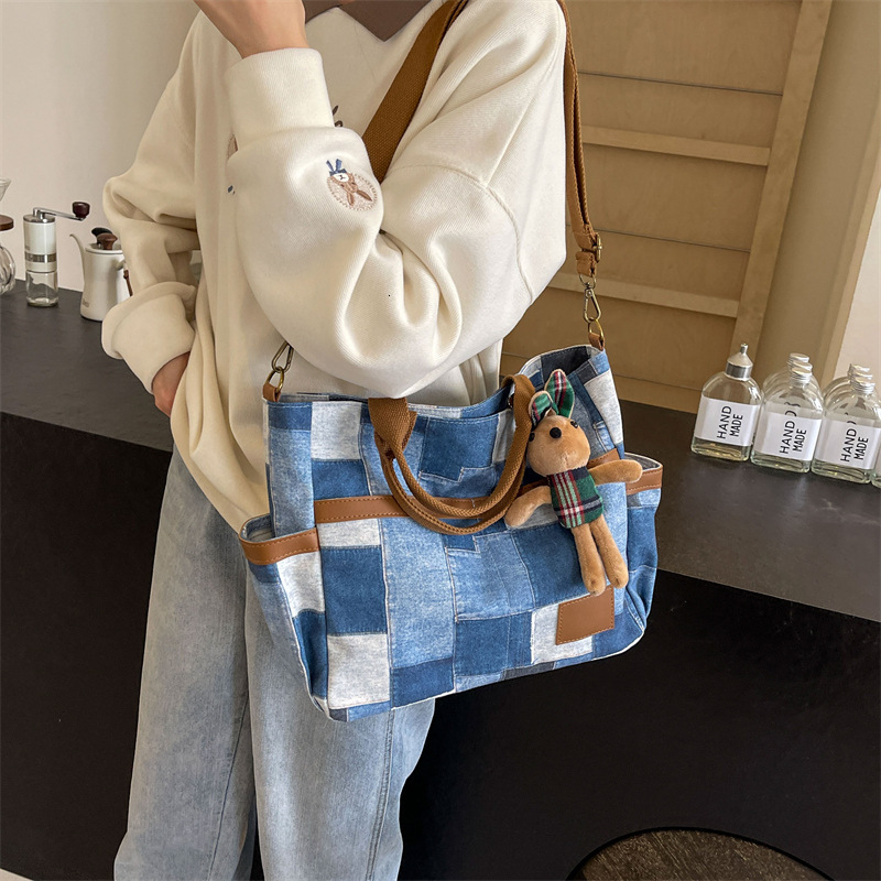 Bag Large Capacity Denim Canvas Tote Bag, Women's New Fashionable And Versatile Single Shoulder Ins Stylish Splicing Crossbody Bag