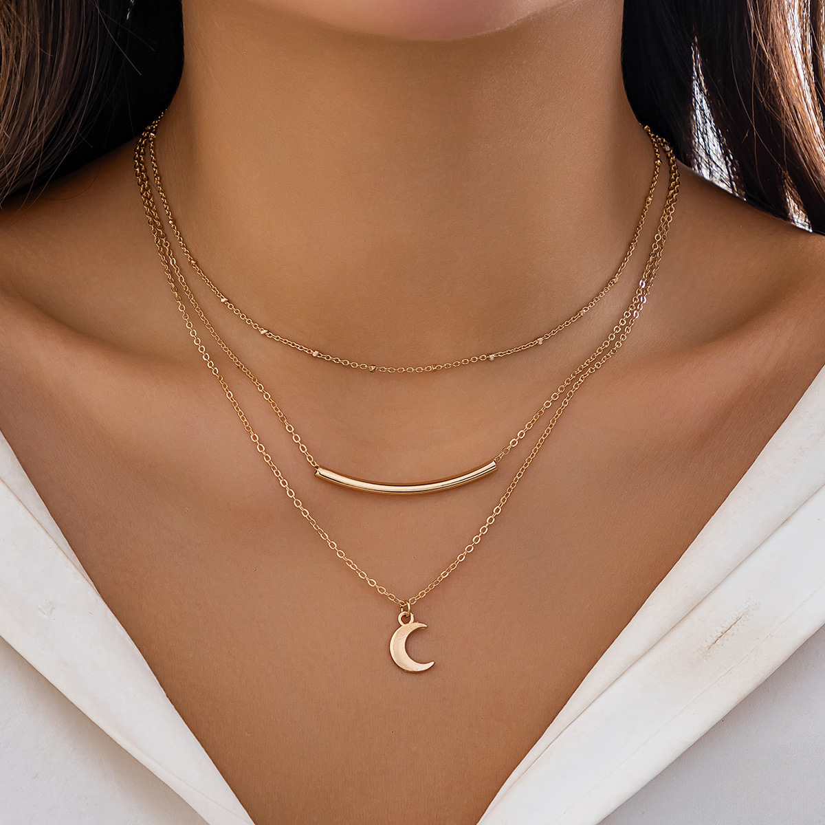 Woman fashion Simple, plain, glossy, personalized round tube necklace, versatile, layered metal snake bone chain necklace accessory