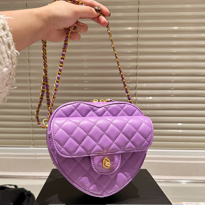 Women Love Heart Evening Bag Designer Cross Handbag Gold Metal Hardware Matelasse chain Quilted Leather Diamond Lattice MultiColors Shoulder Makeup Wallet 14/16cm