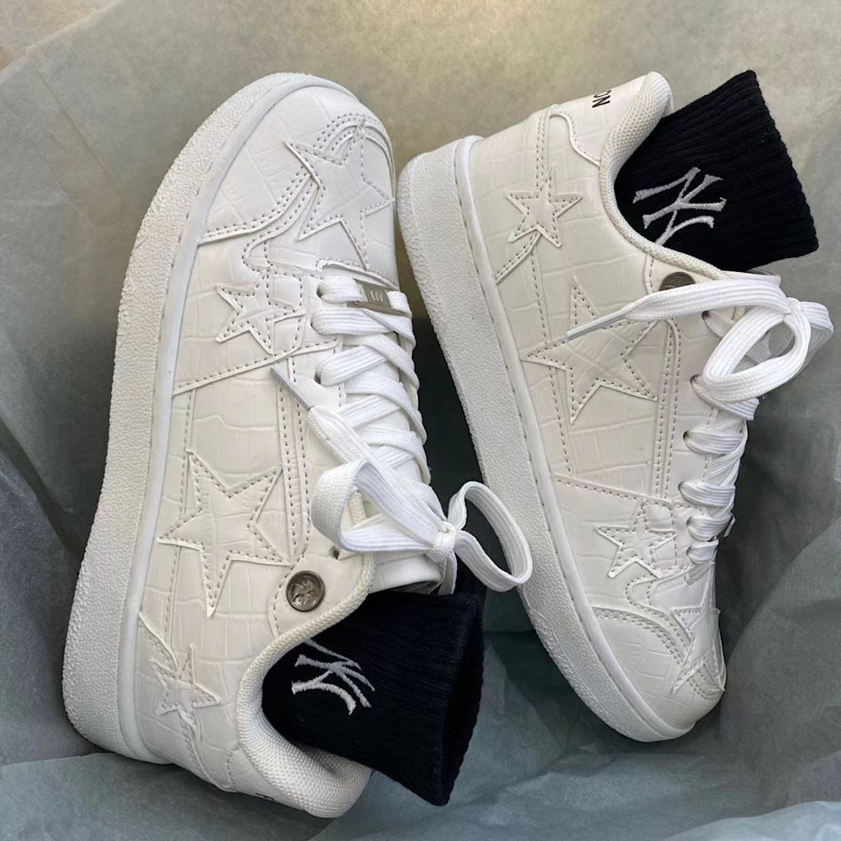 2025 New Fashionable Men's Shoes Outdoor Brand Thick Soled Star Plate Shoes Enthusiasts Multi Functional Sports And Leisure Shoes For Men And Wom