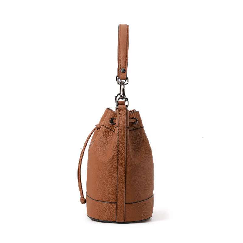 First-Layer Crystal Vegetable Tanned Cowhide Balloon 2025 New Niche Design Retro Drawstring Mini Hand Bucket Bag