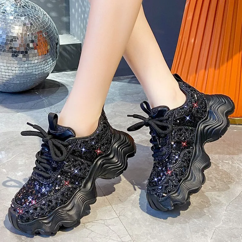Water Dia Women's 2024 Winter New Designer Fashion Lace Sponge Cake Thick Bottom Height Increasing Casual Sports Shoes