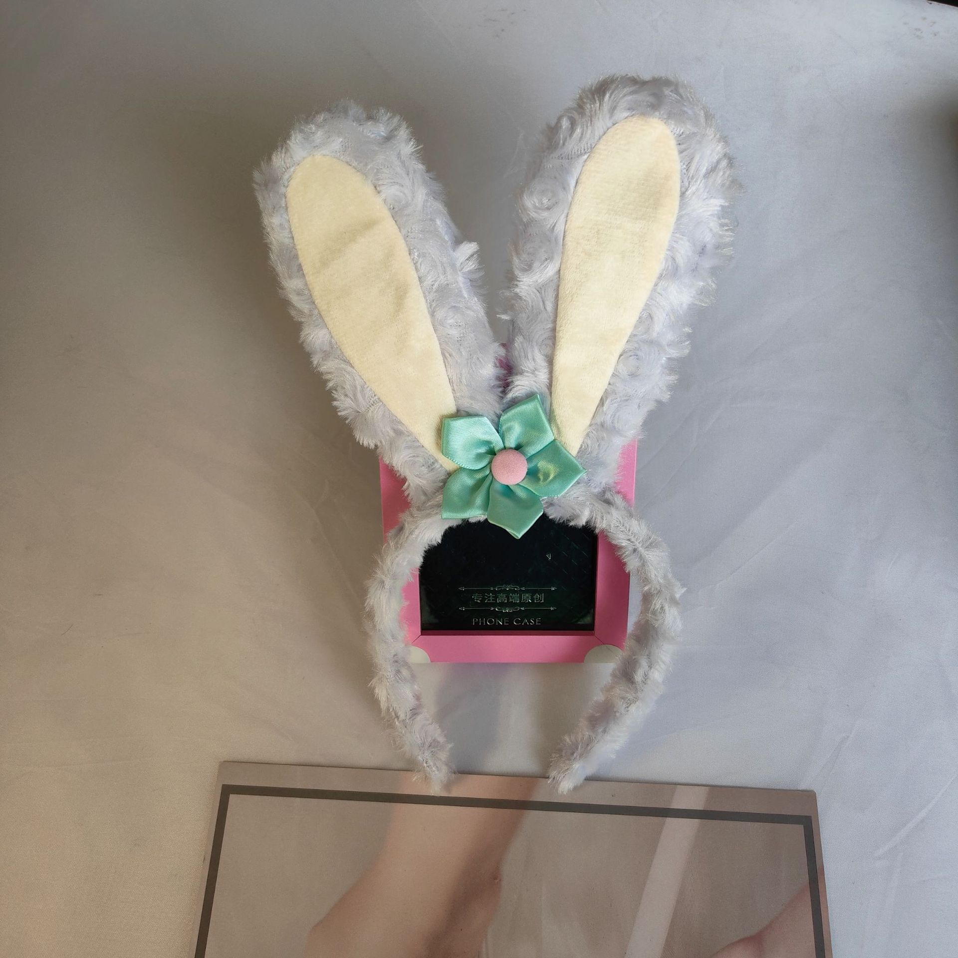Glowing Flower Design Rabbit Ear Hairband - Cozy Plush Headgear for Everyday Use & Beauty Routine