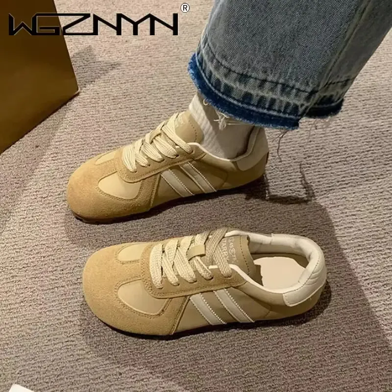 2025 New Spring and Autumn Thick soled Lightweight Designer Women's All Match Popular Retro Sports Casual Shoes Hot Selg