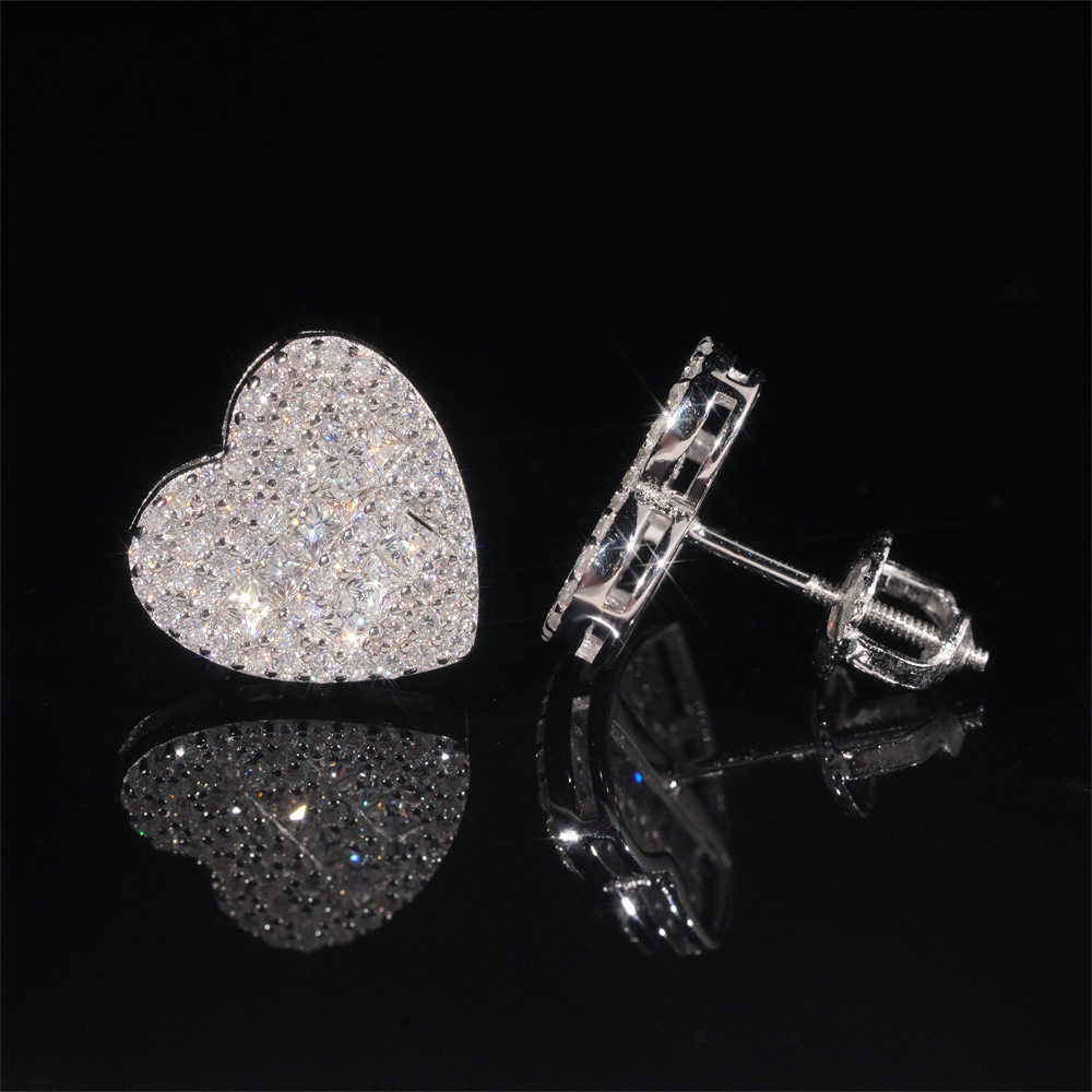 Super Yues new heart-shaped hip-hop earrings 925 silver v vs Mozambique trendy ins popular niche mens and womens earrings