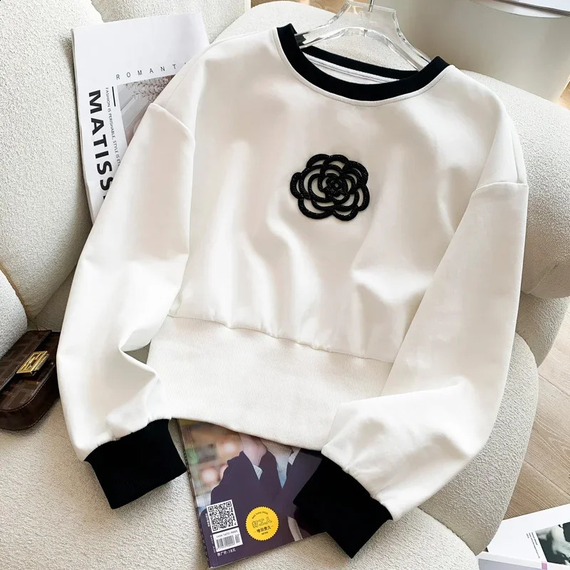 High-End Sports and Leisure Suit Womens Autumn Fashionable Stylish Sweater Wide-Leg Pants Two-Piece Suit 250210