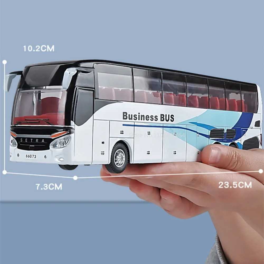 1/32 Alloy Single-layer Bus Car Model Toys Diecast Simulation Metal Business Bus Vehicle Sound Light Pull Back Children Gift ToyT250215