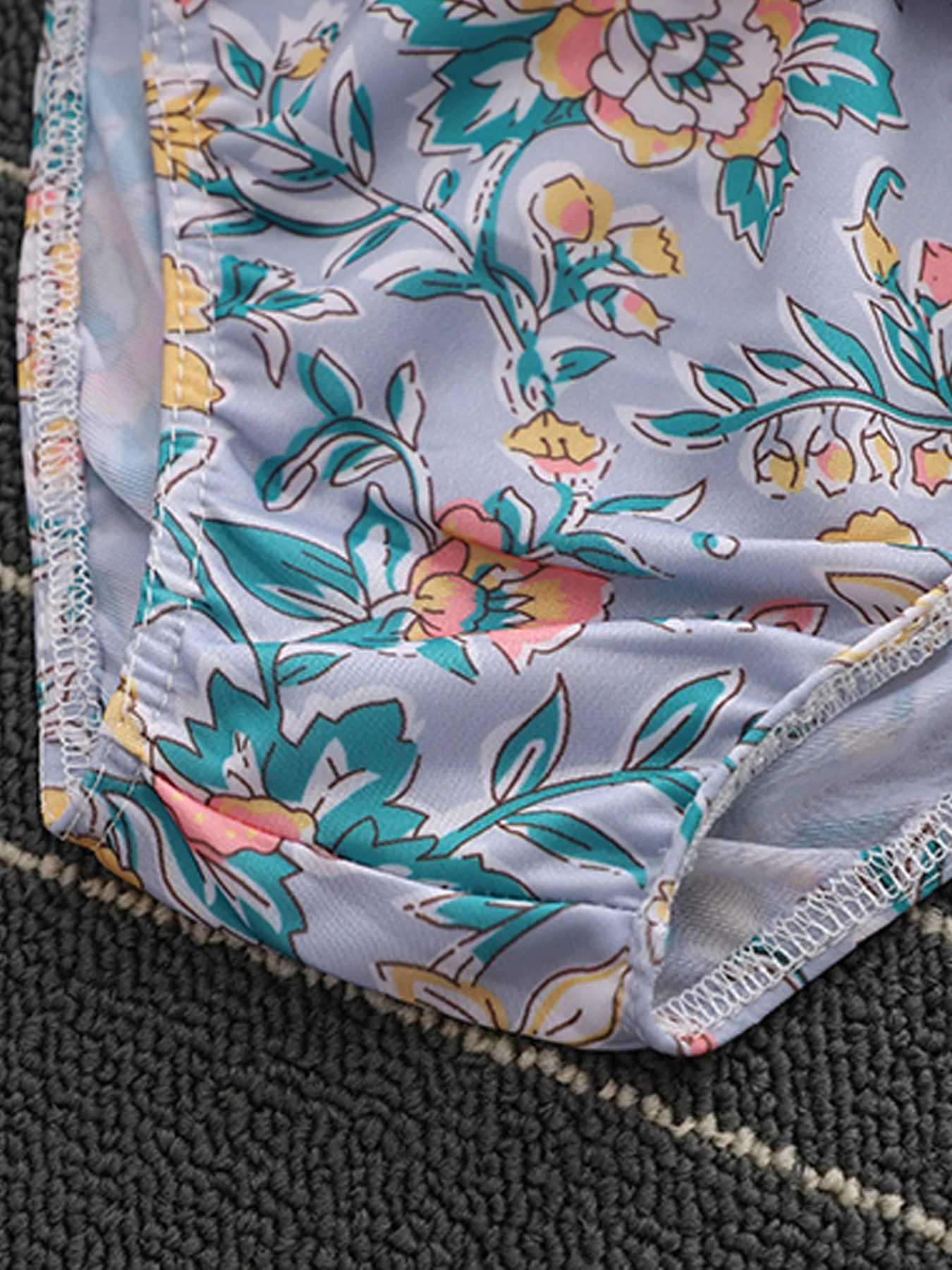 Two Pcs New summer baby girl swimsuit fashionable sun protection long sleeve children girl one-piece swimsuit seaside vacationXJ250214