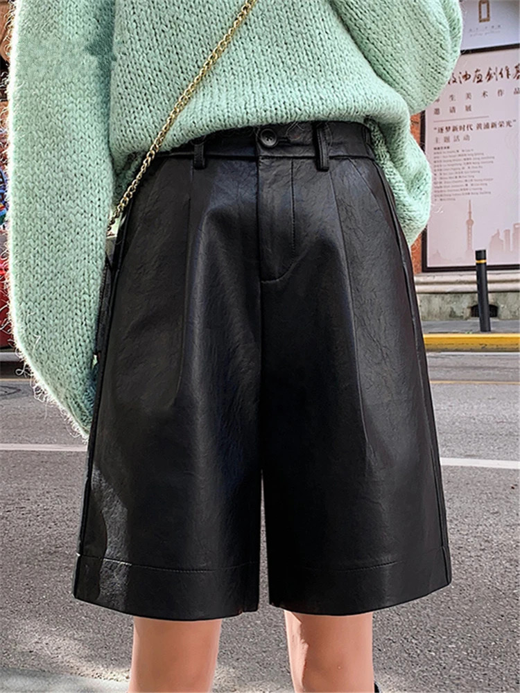 REALEFT Autumn Winter Green Faux PU Leather Womens Shorts High Waist Wide Leg Pants Vintage Trousers Female Pocket 2023 250213