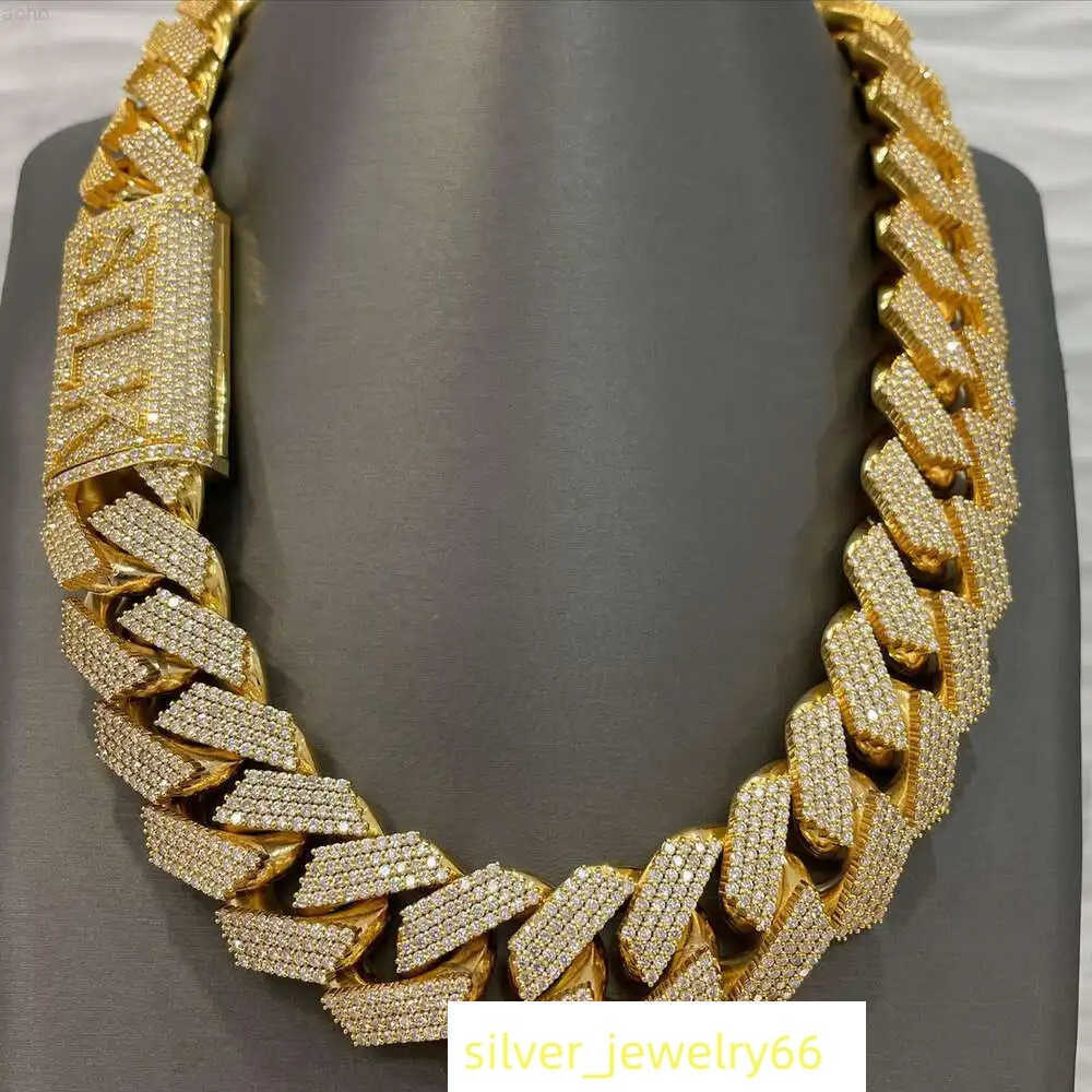 28 Mm Vvs Hand Set Micro Setting Moissanite Diamond Studded Hiphop Iced Out Sterling Silver Cuban Link Chain for Birthday Gift