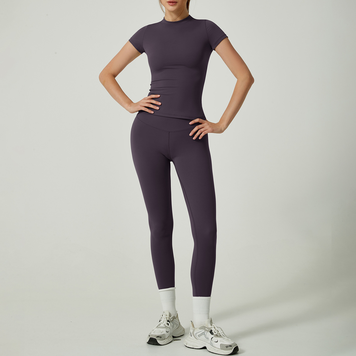 New women's 6-color casual two-piece set sexy tight fitting short sleeved pants high-quality yoga clothes running suit fitness suit