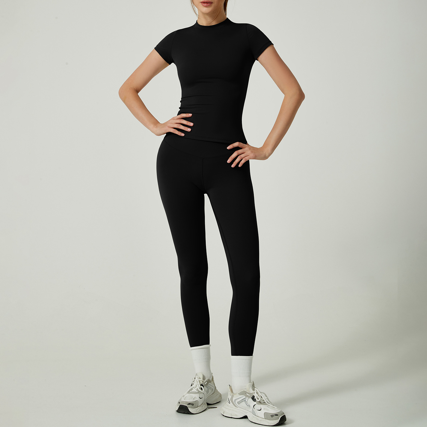 New women's 6-color casual two-piece set sexy tight fitting short sleeved pants high-quality yoga clothes running suit fitness suit