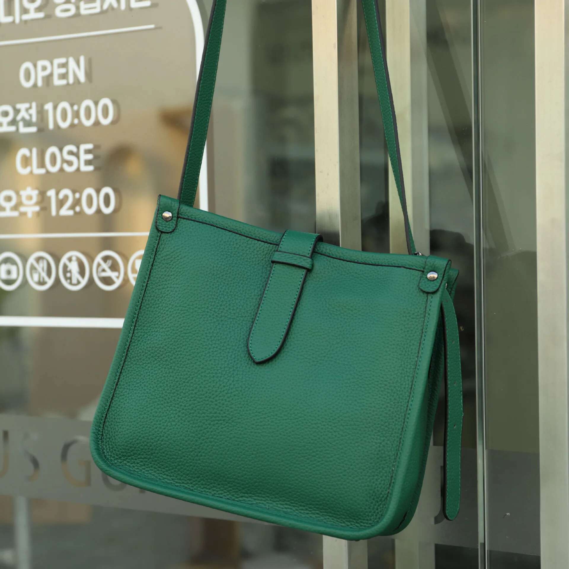 Leather Large Capacity Female 2025 Layer Cowhide Single Shoulder Crossbody Bucket Designer Bag