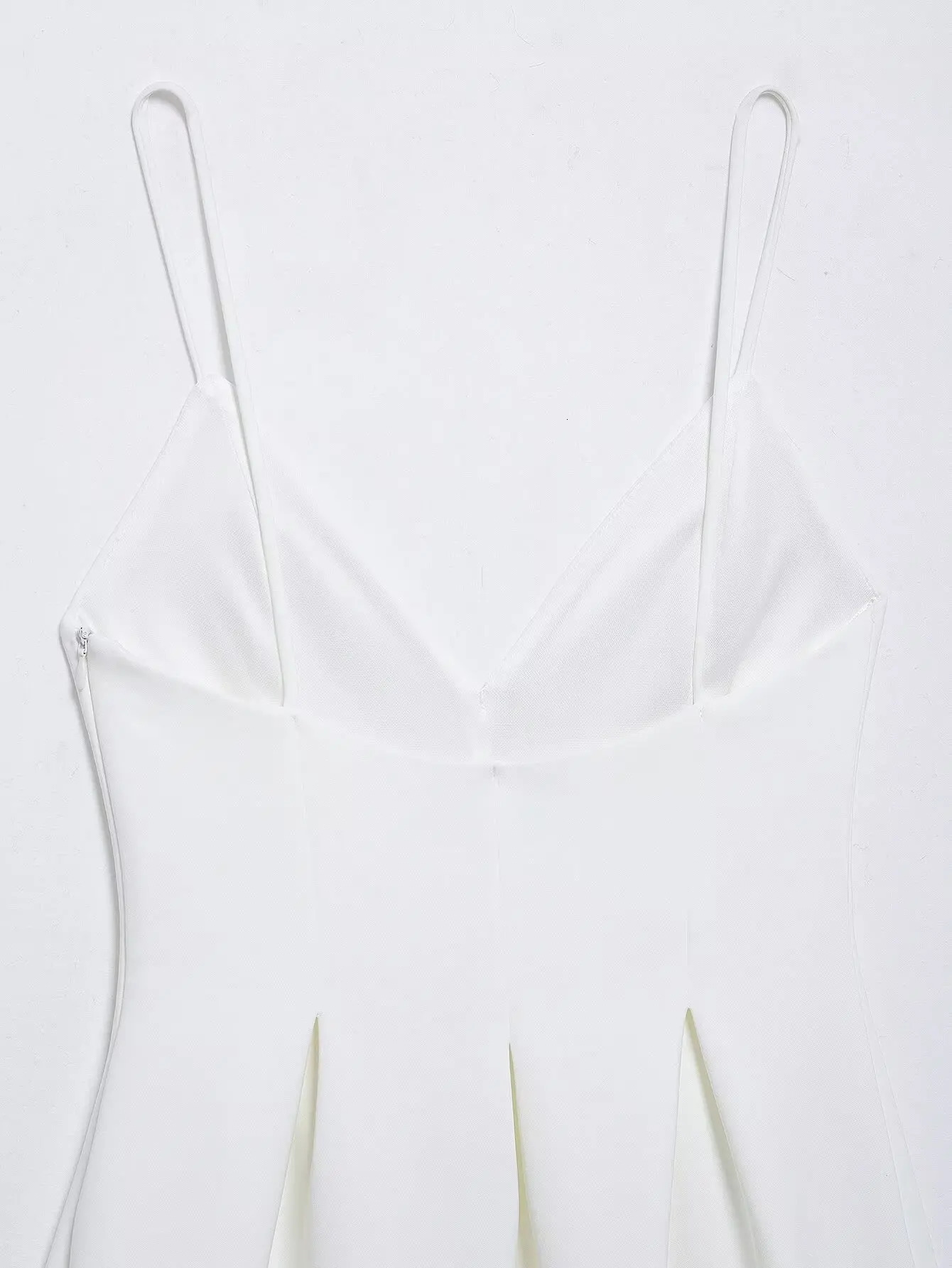 TRAFZA Women Summer High Street Sleeveless Mini Dress Solid Wide Swing Decoration Zipper Fashion VNeck Sling Dresses 250214