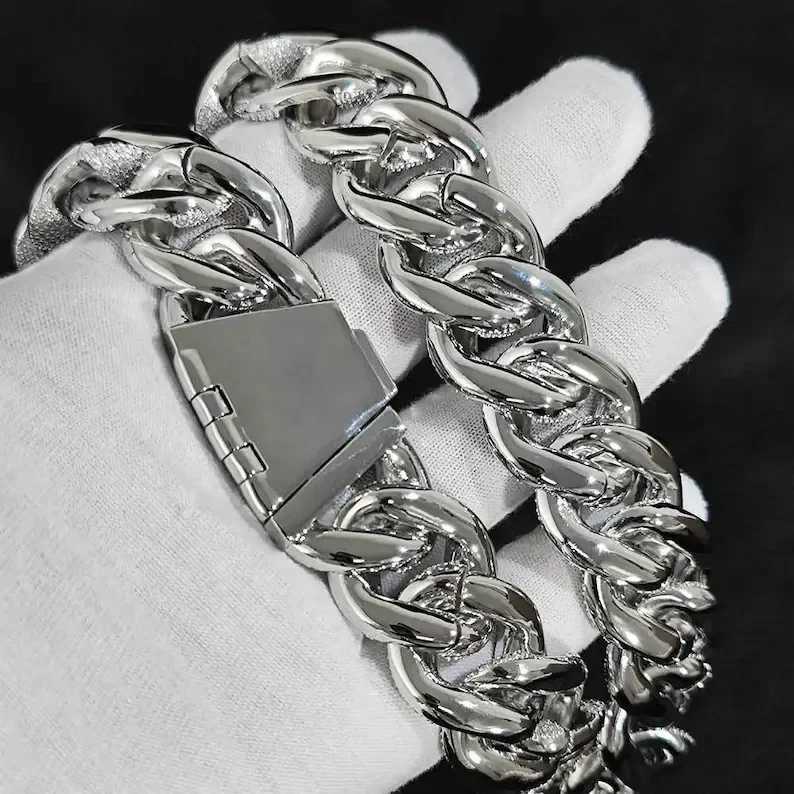 Sale 22mm Bust Down Iced Out Miami Cuban Link Chain Moissanite Vvs Diamond Miami Cuban Chain
