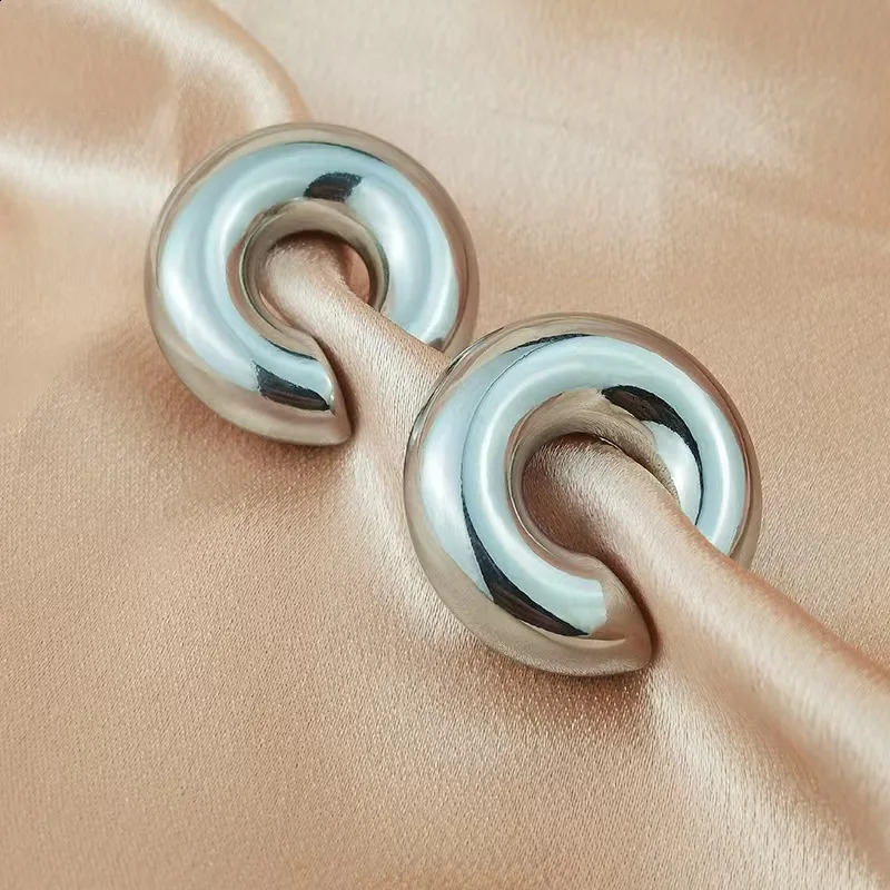 Punk Non Piercing Gold Color Clip Earring Chunky Ear Cuff Women Bold Statement Thick Cartilage Earrings Jewelry Gifts 250213