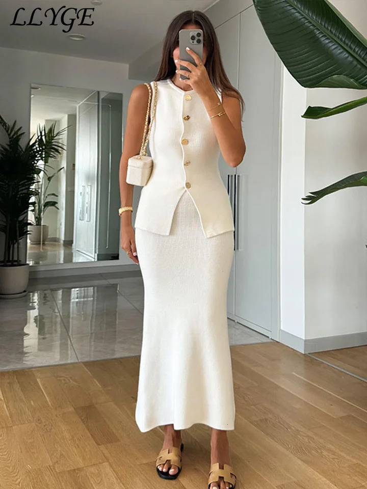 Elegant Knit Vest Skirts Sets Women Slim Oneck Single Breasted Vests Solid Hip Package Spring Lady Vacation Outfits 250214