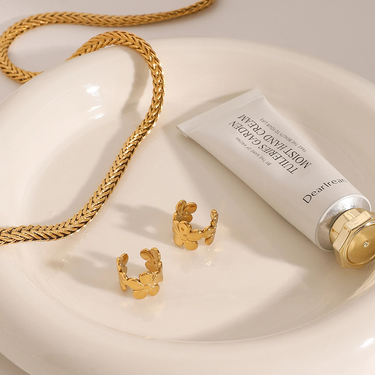 Uworld Conch Ear Cuff Wrap Hawaiian Flower Clip Stackable Womens Accessories Gift for Her 250213