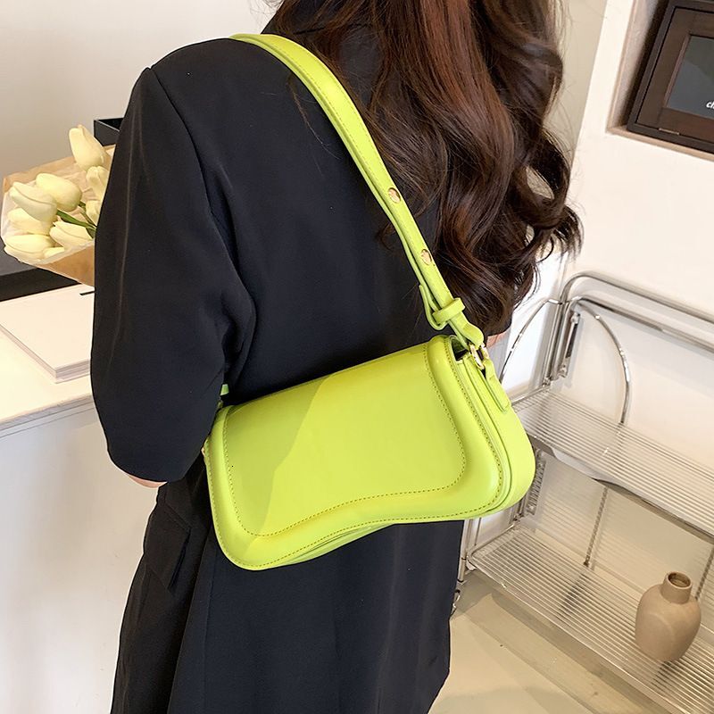 High-Quality Textured Niche Messenger For Women New Style Trendy Versatile Fashion Single Shoulder Underarm Small Square Bag