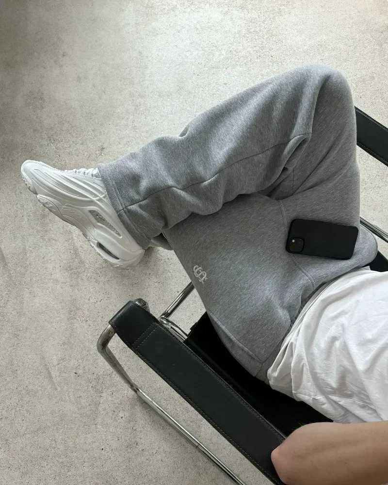 Retro Straight Pants Tracksuit Streetwear Pants Personalized Pant Leg Zipper Embroidery Y2k Hip Hop Casual Joggers Men PantsT250215