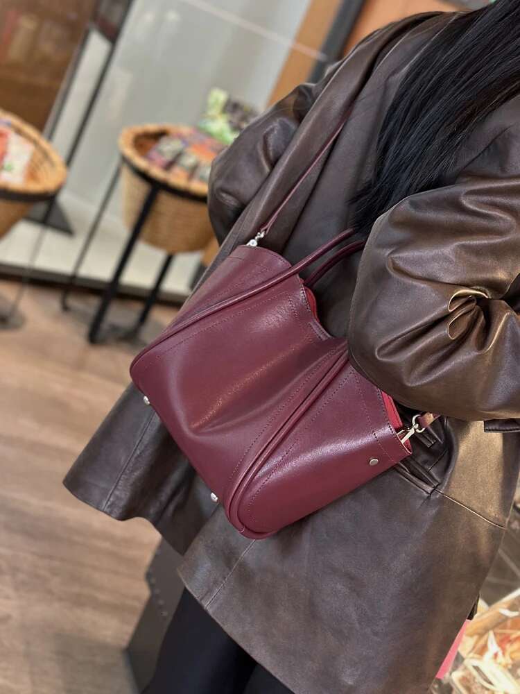 2024 New Toth crossbody women's large capacity leather commuter bag high-grade niche cowhide handbag