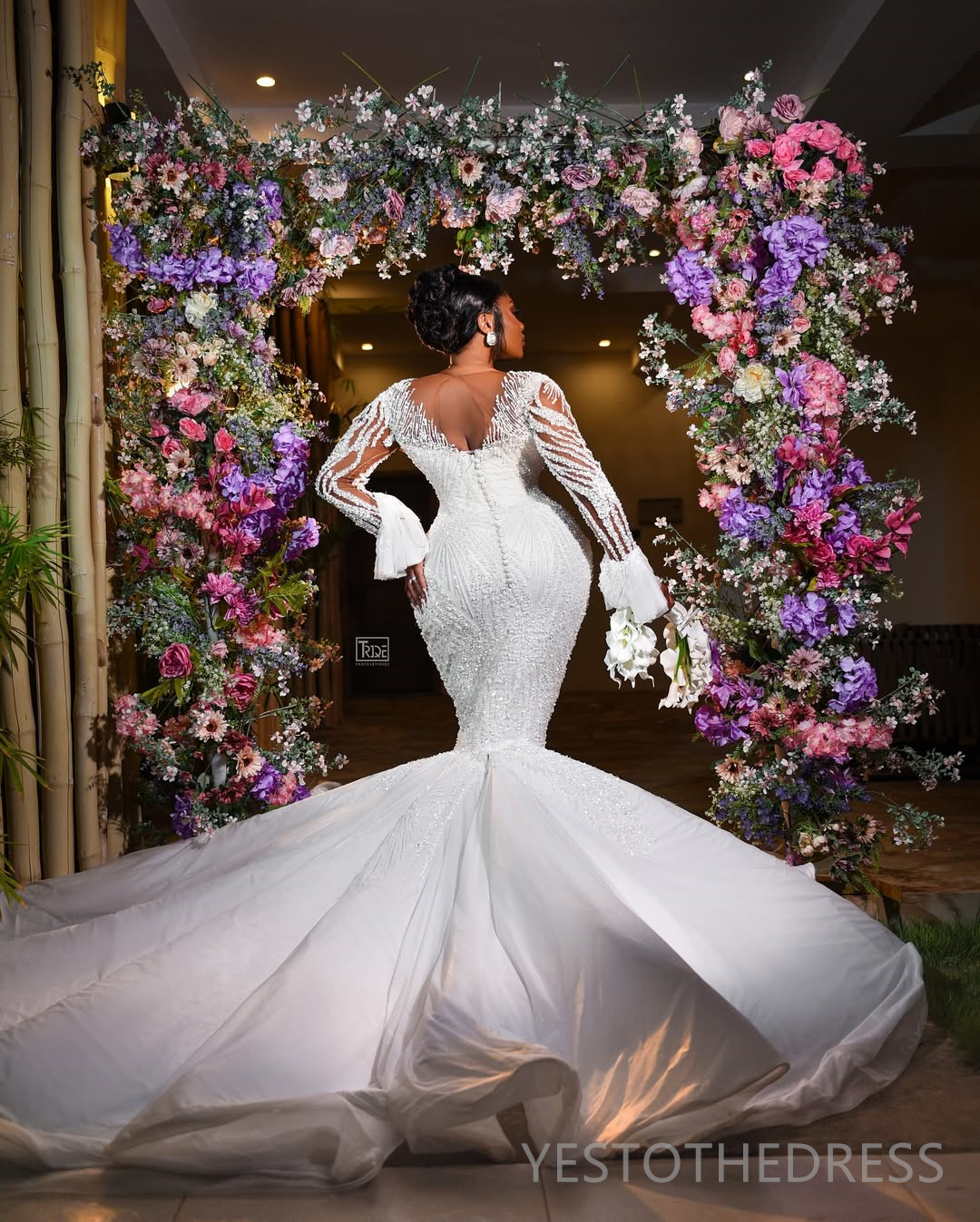 2025 Plus Size Mermaid Wedding Dress Bridal Gowns For Bride Sheer Neck Illusion Long Sleeves Appliqued Beaded Pearls Lace Wedding Gowns For Black Wome