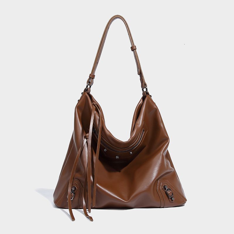2024 New Soft Leather Tote Messenger Large-Capacity Commuting Underarm Sweet And Cool Style Shoulder Women's Bag