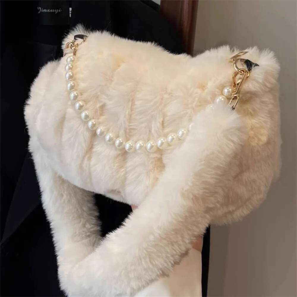 ISKYBOB Pleated Faux Fur Shoulder Bags for Women's Winter Fashion Pearl Chain Clutch Plush Underarm Bag Ladies Handbags