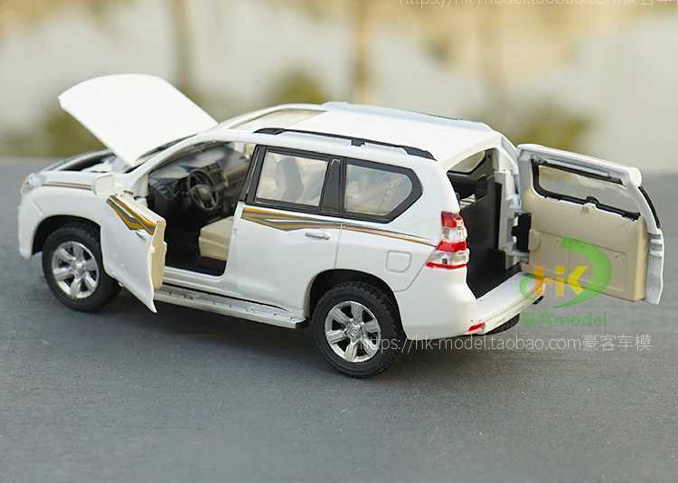 1 32 TOYOTA LAND CRUISER PRADO Alloy Metal Car Model Toys With Pull Back For Kids Birthday GiftsT250215
