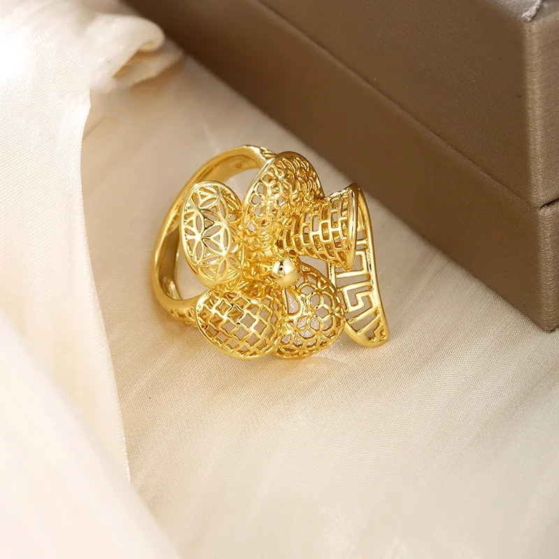 Fashion 24K Gold Exquisite Floral Gold Ring for Women Fashion Vintage Haute Couture Wedding Bride Wedding Ring 250214