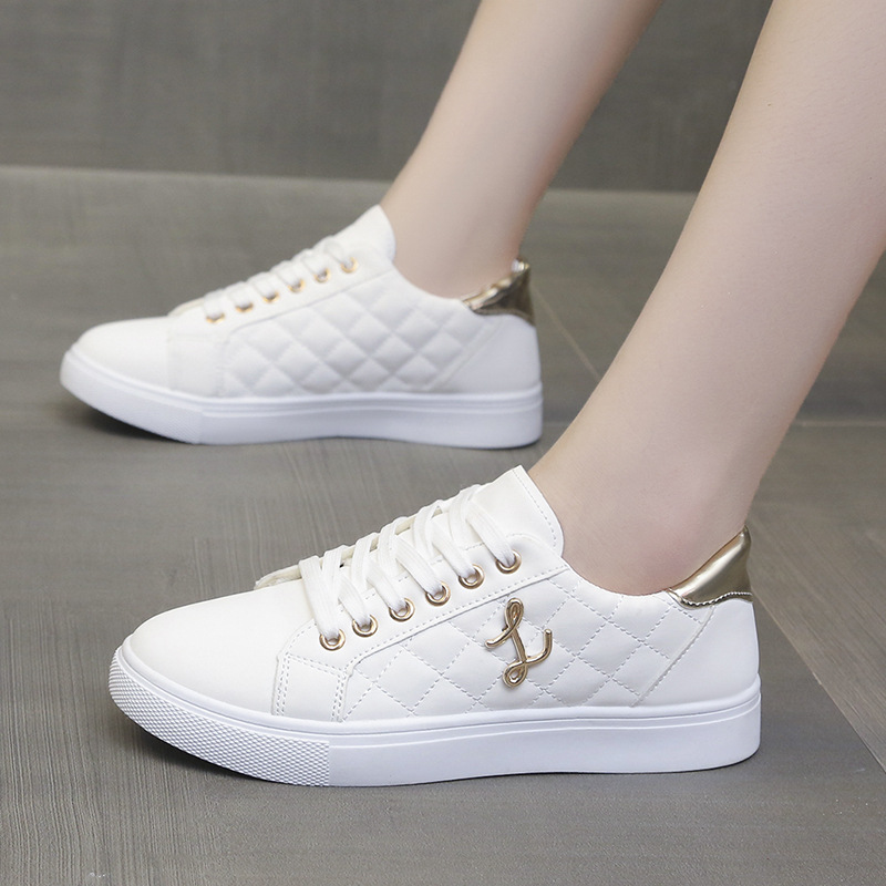 Small white running shoes women light simple fashion 2025 spring and autumn burst low-top flat everything women trend sneakers