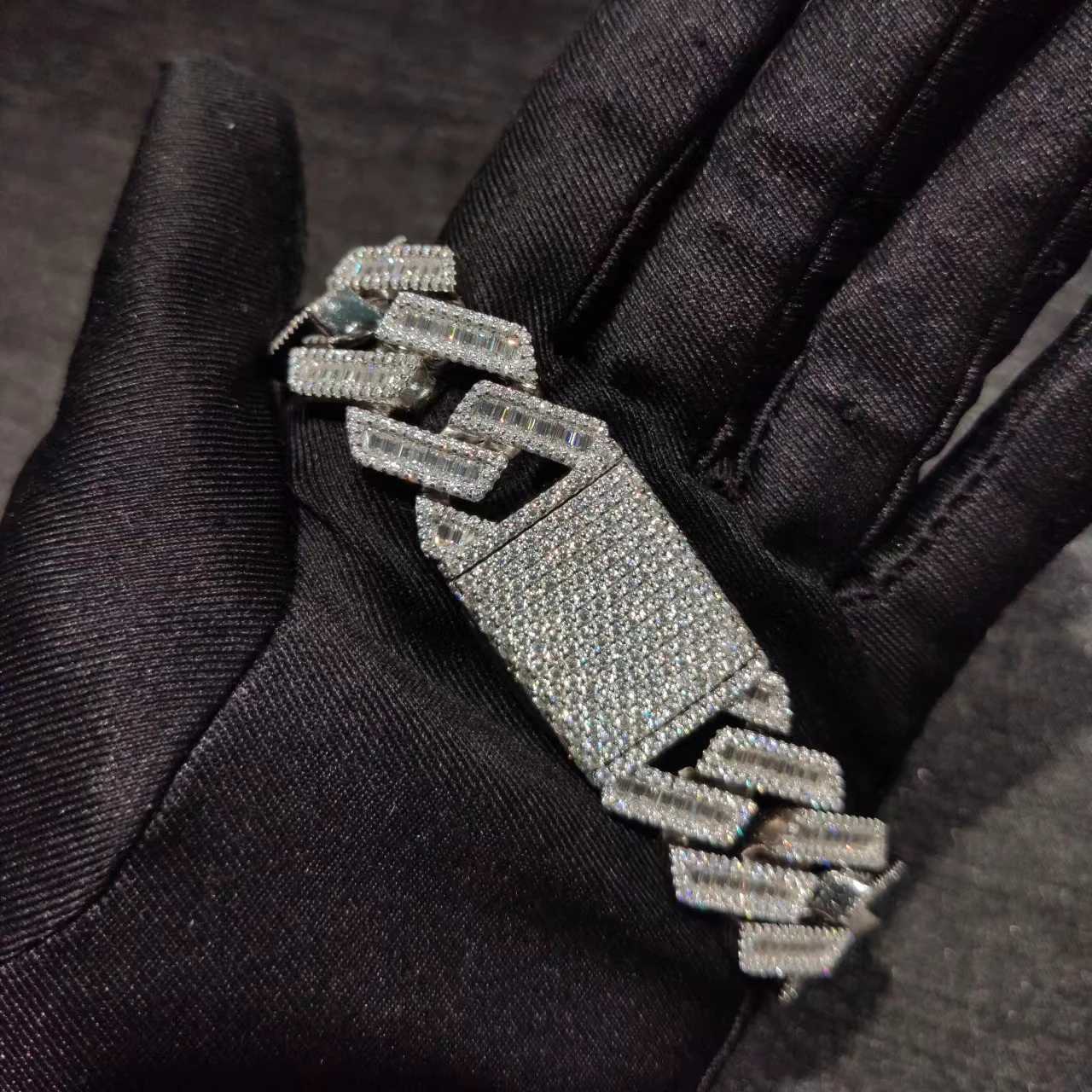 hip hop men jewelry 925 silver 20mm Cuban link 4Rows Emerald Moissanite Cuban Chain link Bracelet