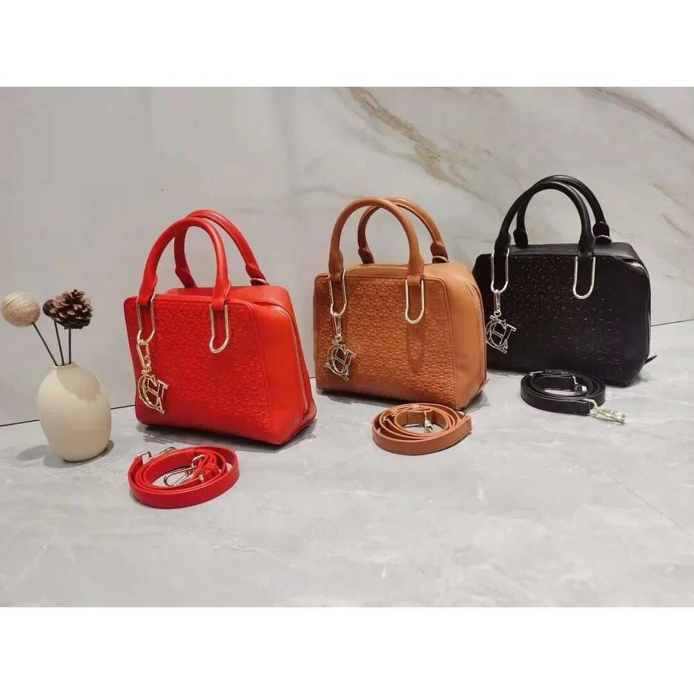 CILMI HARVILL CHHC Women's Handbag With One Shoulder Crossbody Exquisite Pendant Zipper Design Fashionable And Charming