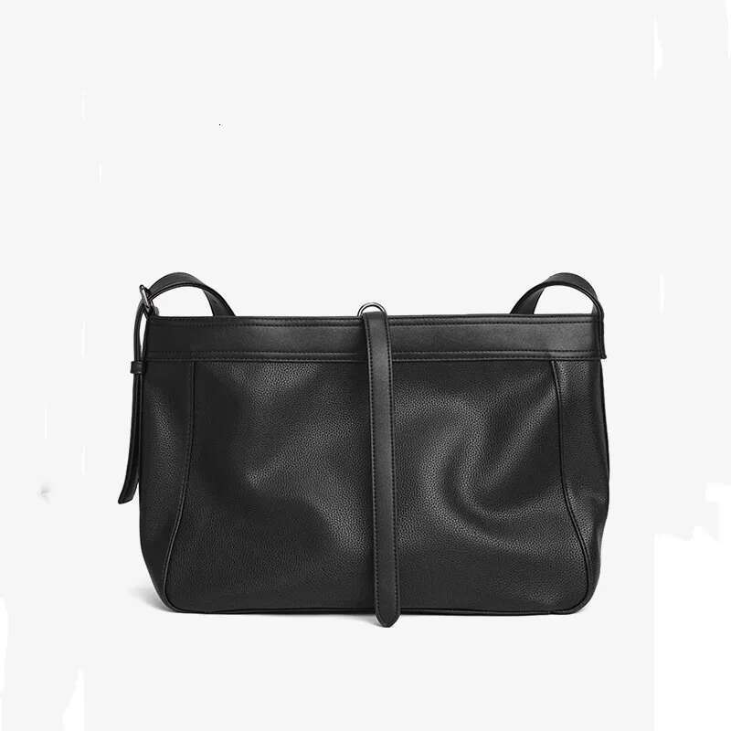 Men's Lychee Patterned Soft Leather Crossbody Simple Daily Commuting Shoulder Bag