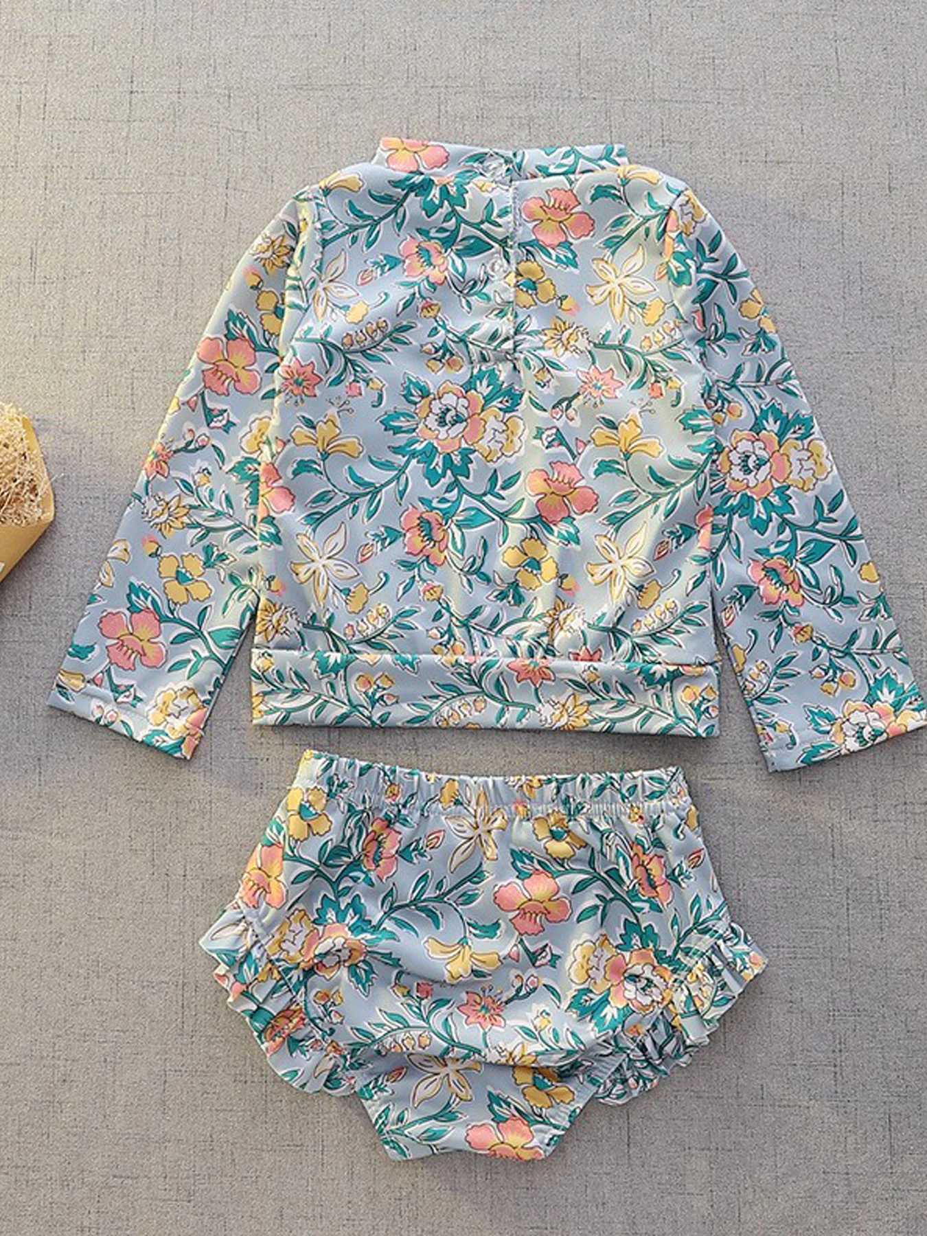 Two Pcs New summer baby girl swimsuit fashionable sun protection long sleeve children girl one-piece swimsuit seaside vacationXJ250214