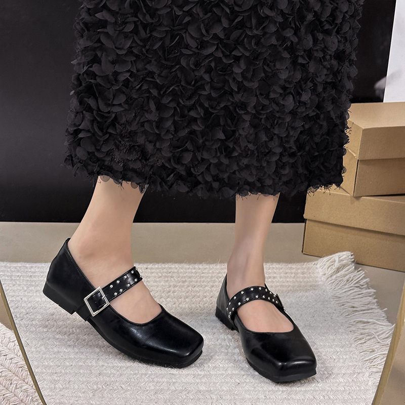 Women Casual Shoes Flat Bottom Simple Design Versatile Comfort Shoes Triple Black Beige Brown Free shipping