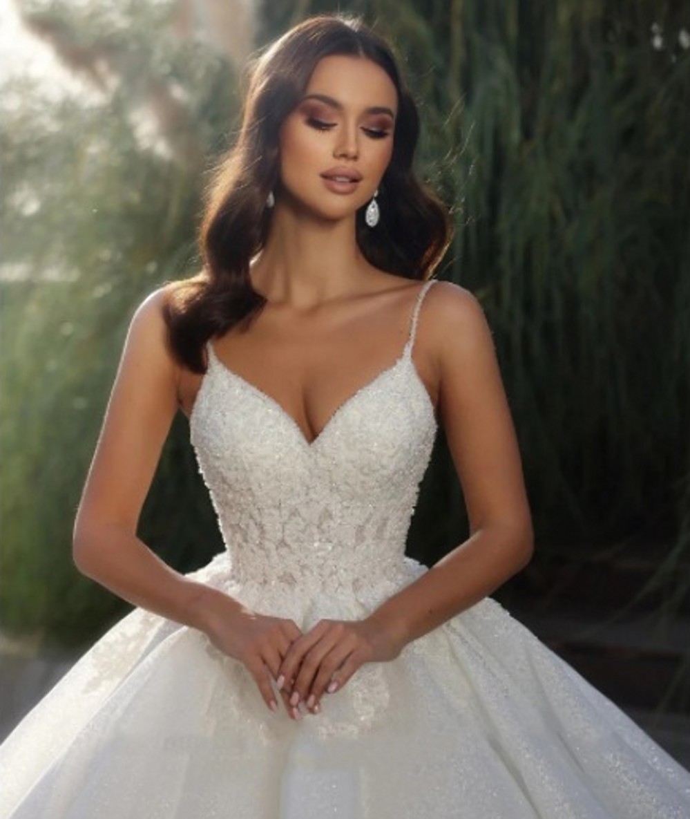 2025 Arabic Dubai A-line Bride Wedding Dresses Sweetheart Straps Sequins Lace Appliques Backless Women Bridal Gowns Vestido De Novia Robe Mariage