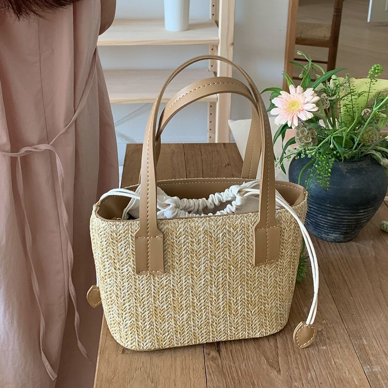 Korean Ins Grass Woven Small Summer New Leisure Vacation Women's Vegetable Basket Portable Shoulder Messenger Bag