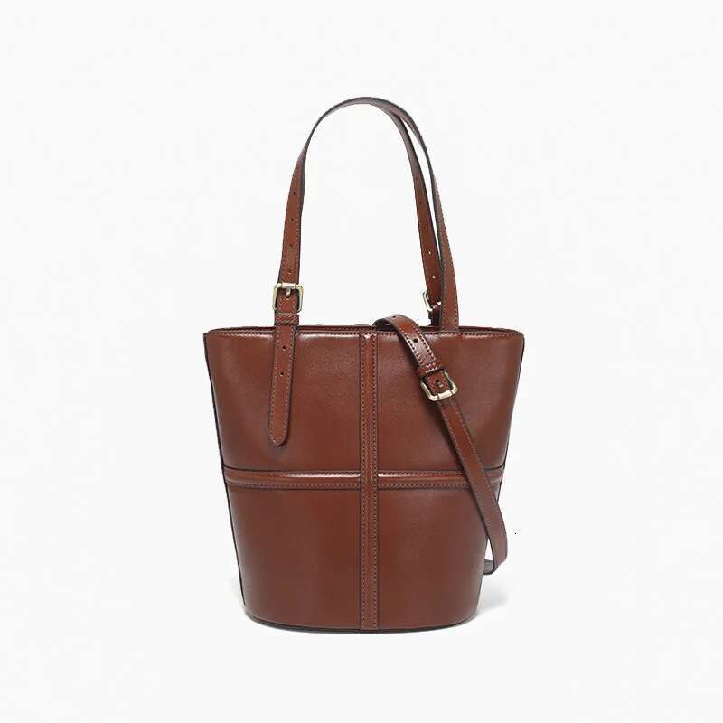 Vintage Vegetable Tanned Cowhide Tote Versatile Large Capacity Bucket Crossbody Bag