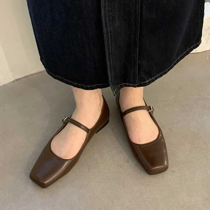 Womens Mary Janes Lolita Soft Sole Flats Lady Kaii Square Toe Ornament Gold Leather Loafers Elegant Church Slipy Shoes Y250214