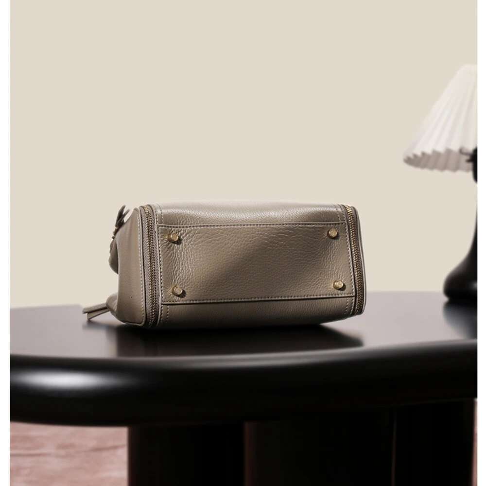 Classic Summer Double Zipper Design Hand Bags For Cowskin Leather Adjustable Handle Women Tote Shoulder Bag