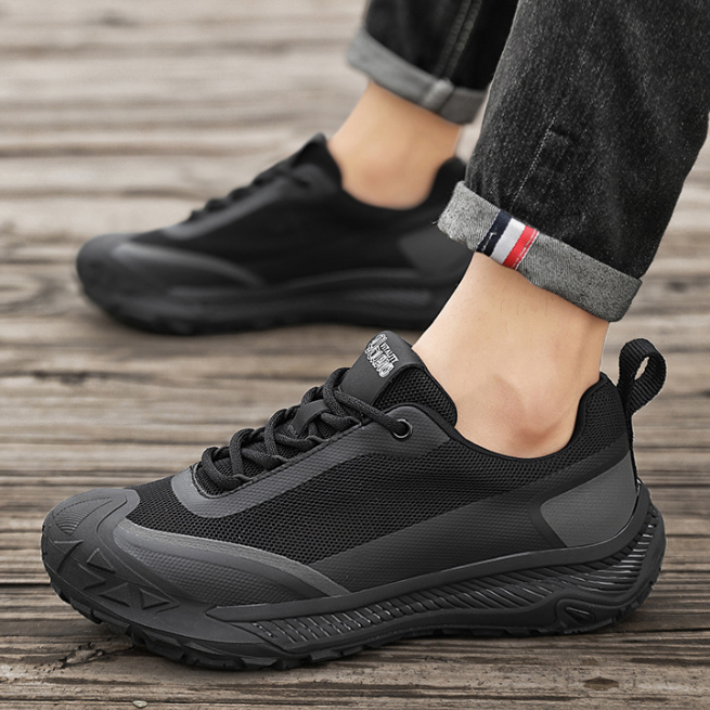 Men Sports Shoes Thick Sole Breathable Simple Style Fashion Versatile Triple Black Light Tan Free shipping