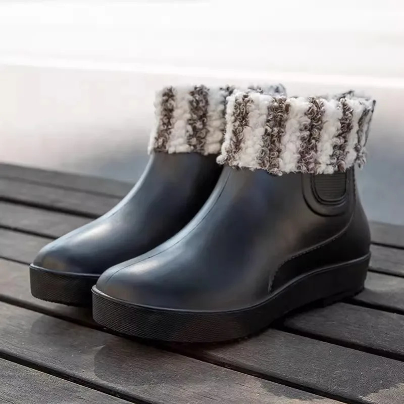 Womens Short Rain Boots Black Anti slip Waterproof Shoes Anti fouling Fashion Outdoor Rainy Leisure Adult Rubber Shoes 250213