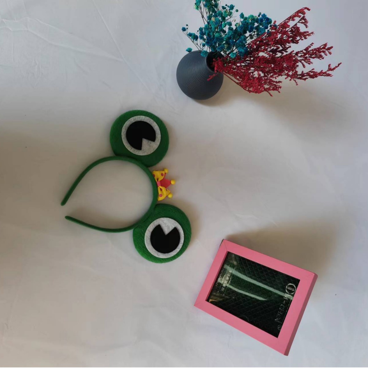 Children's Cartoon Big Eye Frog Crown Head Band for Parties & Kindergarten Performances