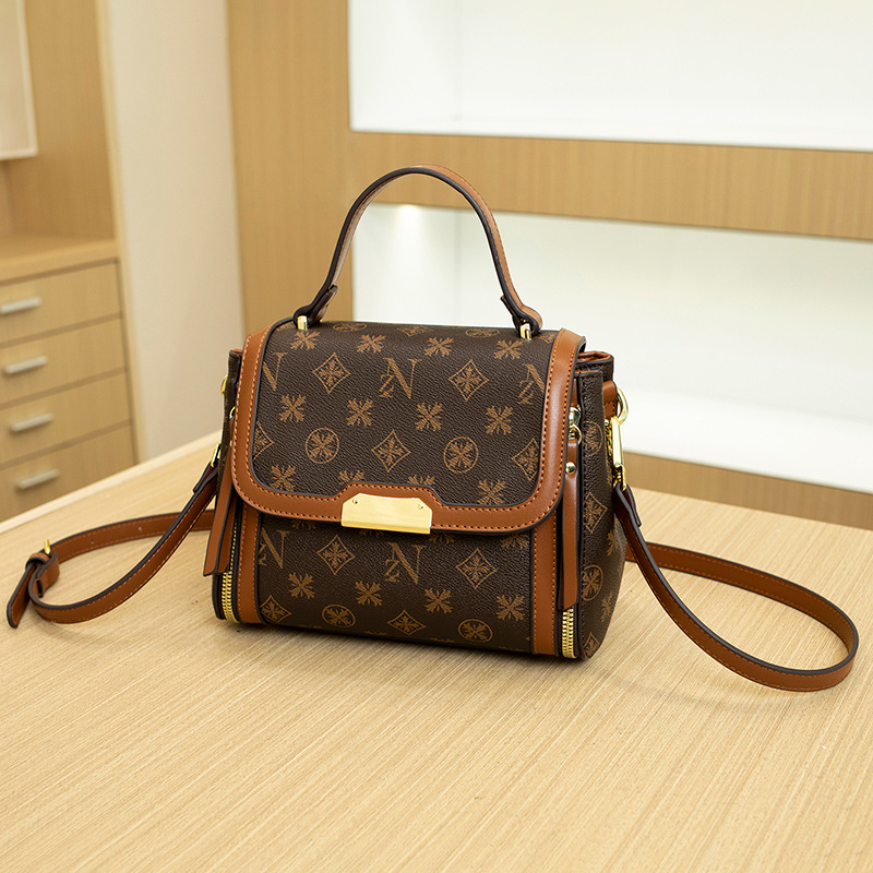 Free shipping 2025 new designer Shoulder Bags For womans flap lady square check bag handbag fashion women crossbody bag